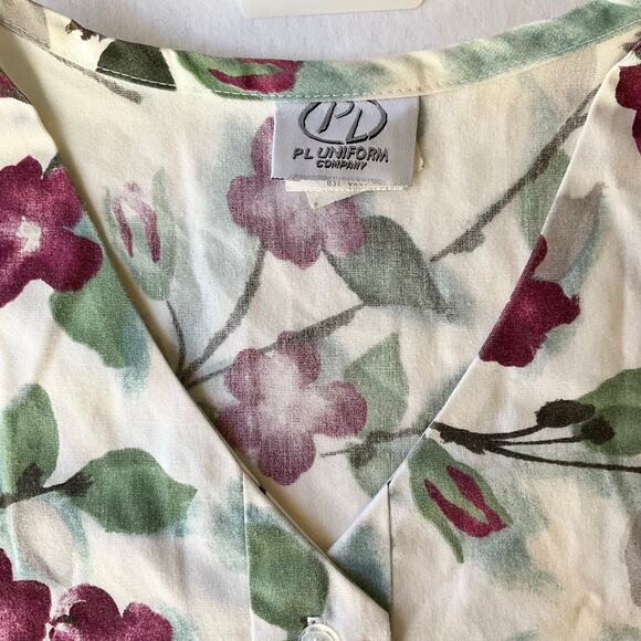 PL Uniform Women Short Sleeve Nurse Blouse size XS, Floral White Green Red - Picture 6 of 8